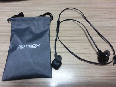 Rotibox Magnet Earphone.JPG